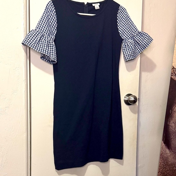 J. Crew Dresses & Skirts - J. Crew Navy Dress with Gingham Ruffle Sleeves